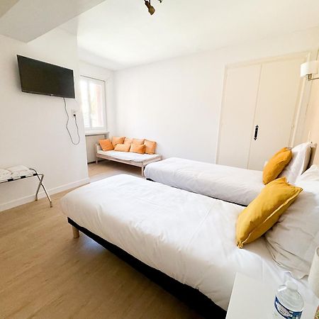 Hotel Comme Chez Soi Jas Bagian luar foto